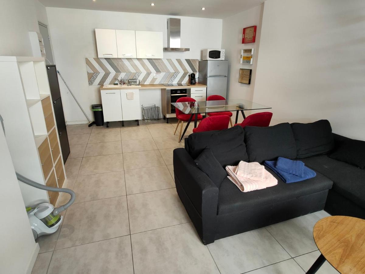 Apartamento Joli Apparemment Type Loft Cavaillon Exterior foto